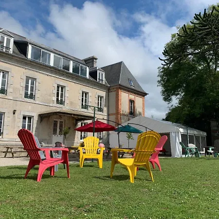 Hostal Grands Groupes - Chateau Des Forges