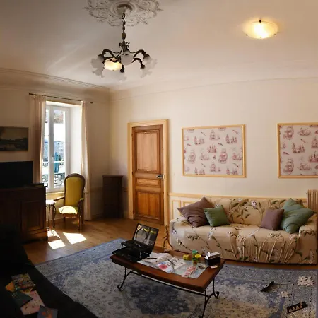 Grands Groupes - Chateau Des Forges Hostal