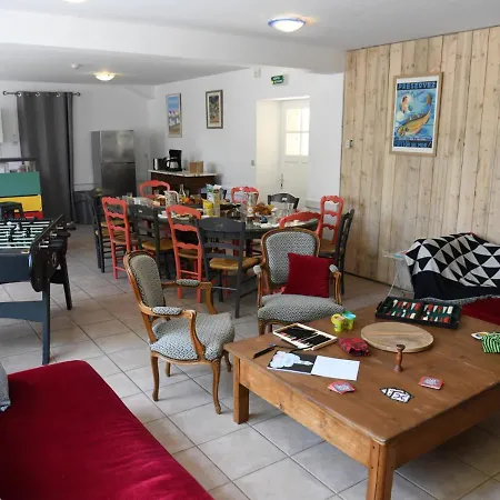 Grands Groupes - Chateau Des Forges Hostal