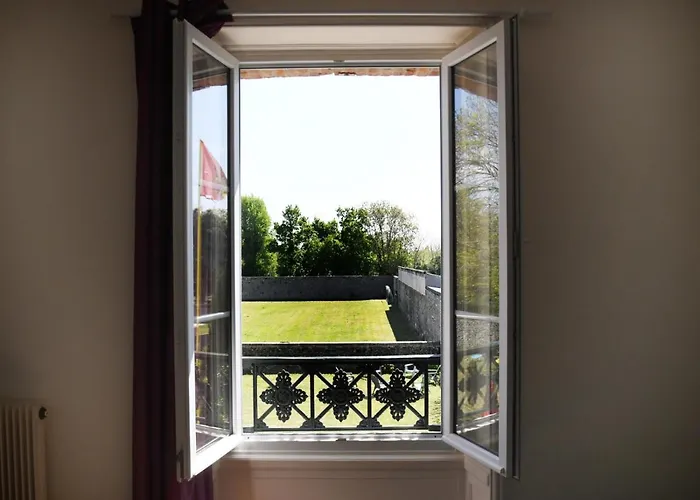 Grands Groupes - Chateau Des Forges * Gouville-sur-Mer