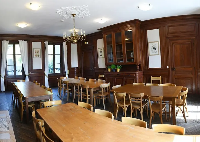 Grands Groupes - Chateau Des Forges