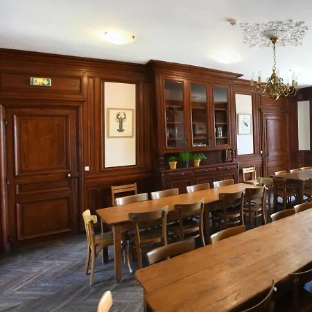 Hostel Grands Groupes - Chateau Des Forges *