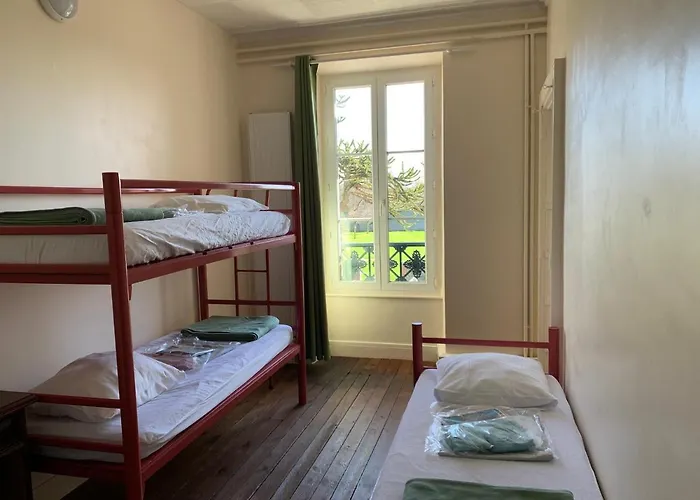 Hostal Grands Groupes - Chateau Des Forges