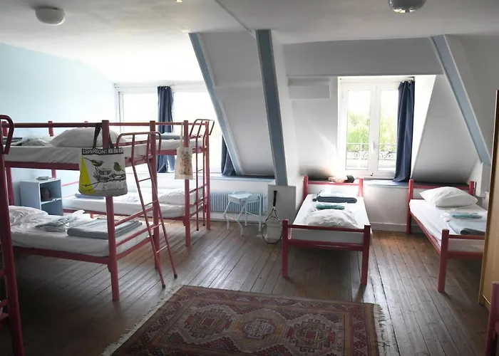 Hostal Grands Groupes - Chateau Des Forges