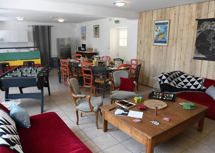 Grands Groupes - Chateau Des Forges Hostal